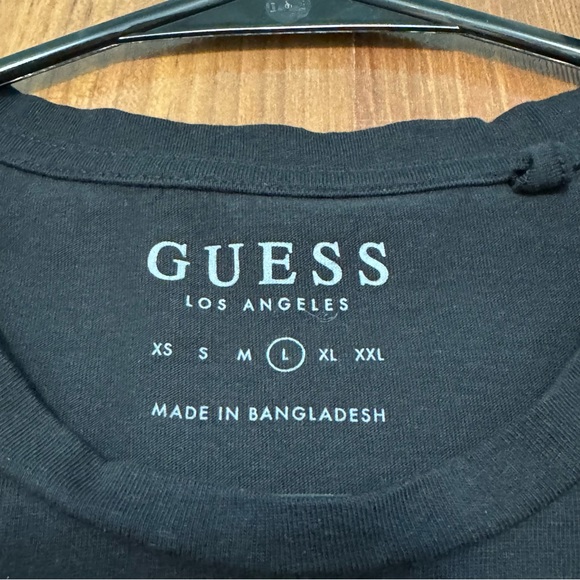 Guess Graphic T-Shirt - Men's Large (L) - Black - Picture 4 of 5